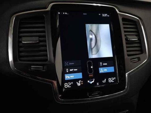 Used 2020 Volvo XC90 T5 Momentum w/ Protection Package image 30