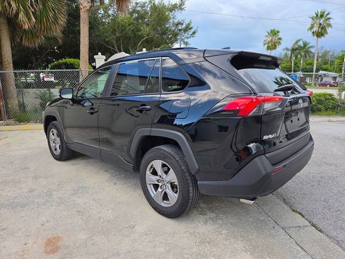 Used 2025 Toyota RAV4 XLE FWD image 7