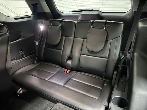 Certified 2023 Ford Explorer Limited w/ Equipment Group 301A image 11