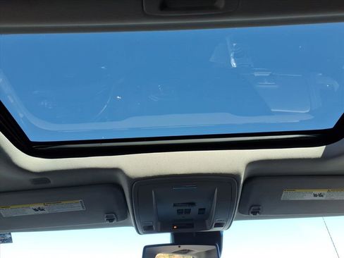 Used 2017 Chevrolet Silverado 1500 High Country image 18