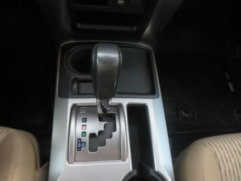 Used 2016 Toyota 4Runner SR5 RWD image 45