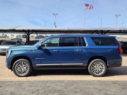 New 2026 GMC Yukon XL Denali w/ Sun & Power Step Package AWD/4WD image 6