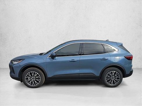 New 2026 Ford Escape SE image 2