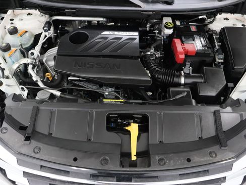 Used 2024 Nissan Rogue SV image 39