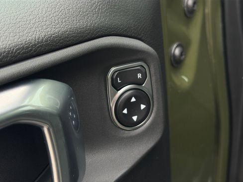 Used 2024 Jeep Wrangler Sport AWD/4WD image 16