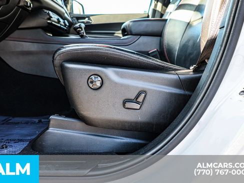 Used 2024 Dodge Durango GT image 28