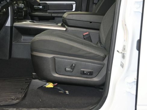 Used 2022 RAM 1500 Warlock AWD/4WD image 22