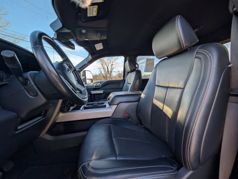 Used 2022 Ford F350 Lariat w/ Lariat Ultimate Package image 37