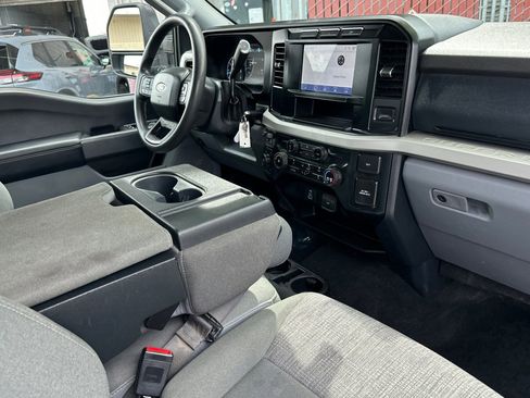 Used 2023 Ford F250 XLT AWD/4WD image 15
