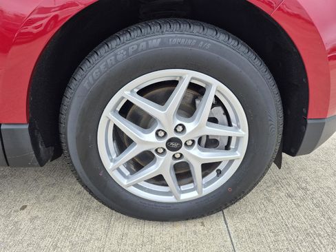 Certified 2024 Ford Edge SEL image 10