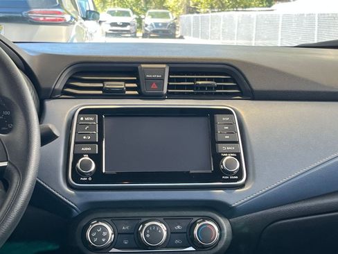 Used 2025 Nissan Versa SV image 17