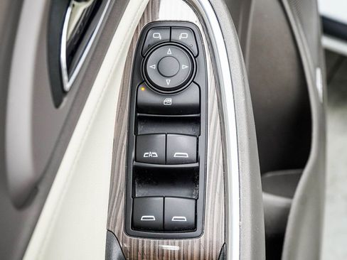 Used 2024 Chevrolet Malibu LT FWD image 34
