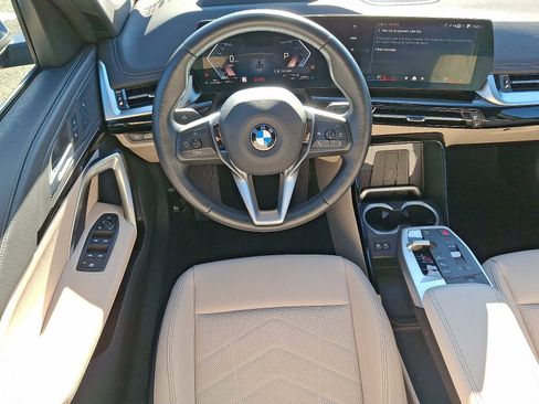 Used 2025 BMW X1 xDrive28i w/ Technology Package image 11