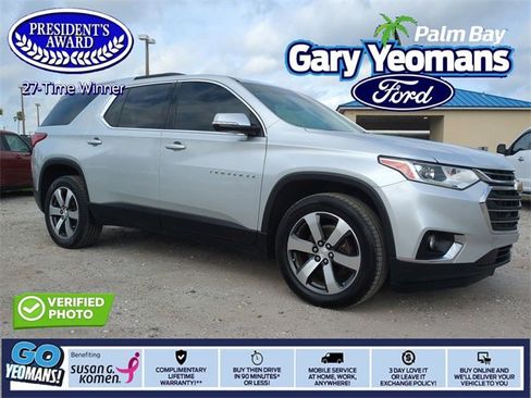 Used 2018 Chevrolet Traverse LT image 1