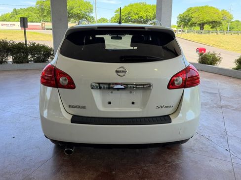 Used 2012 Nissan Rogue SV AWD/4WD image 5