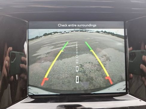 Used 2023 Dodge Durango GT RWD image 19
