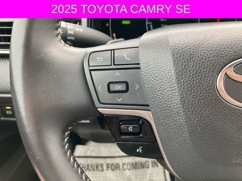 Used 2025 Toyota Camry SE FWD image 30
