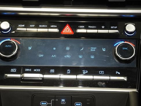 Used 2025 Hyundai Santa Fe SEL AWD/4WD image 22