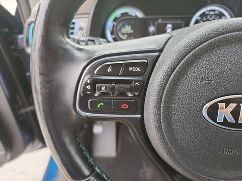 Used 2019 Kia Niro Touring image 18