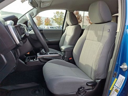 Used 2017 Toyota Tacoma SR5 image 14