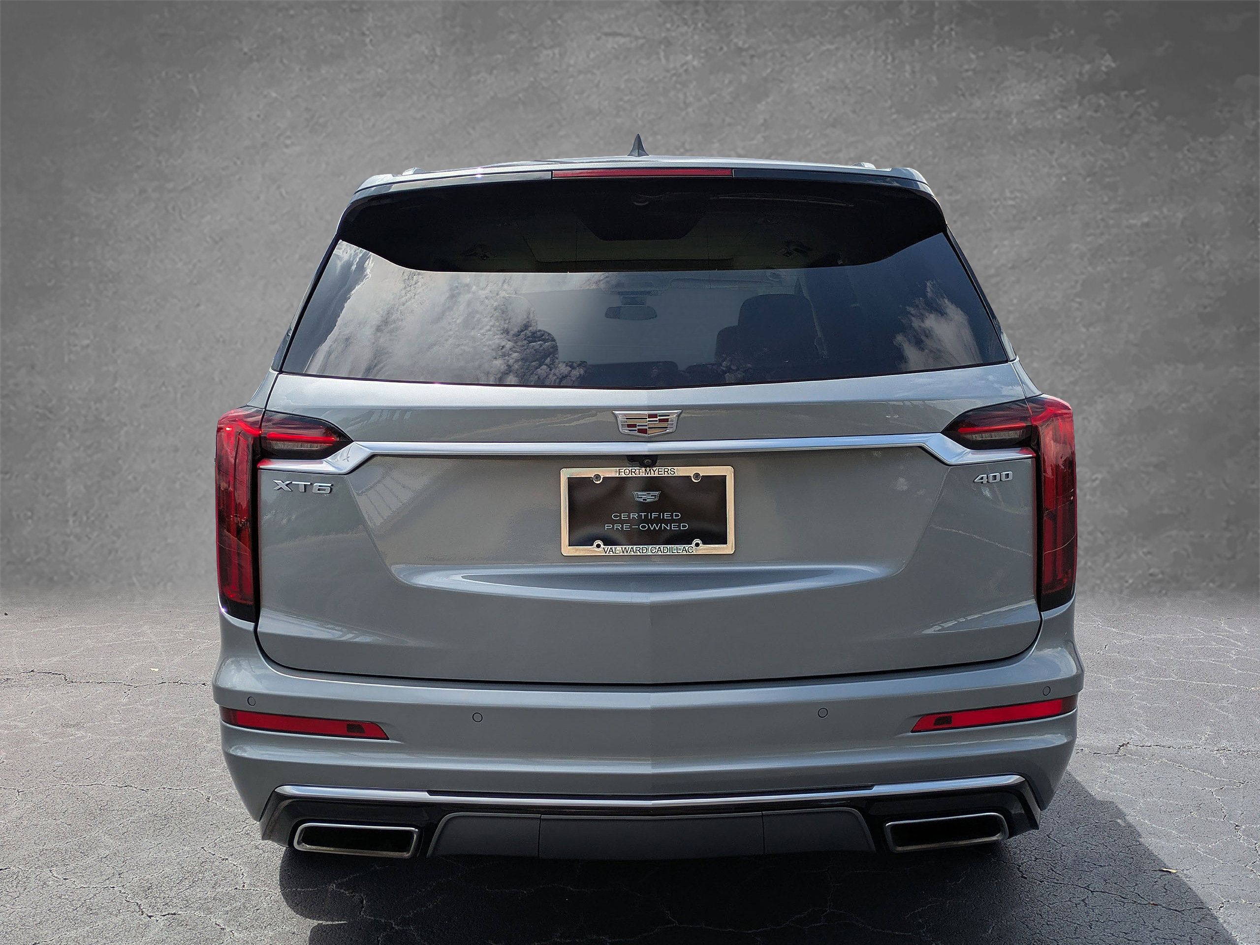 Certified 2024 Cadillac XT6 Premium Luxury FWD image 4