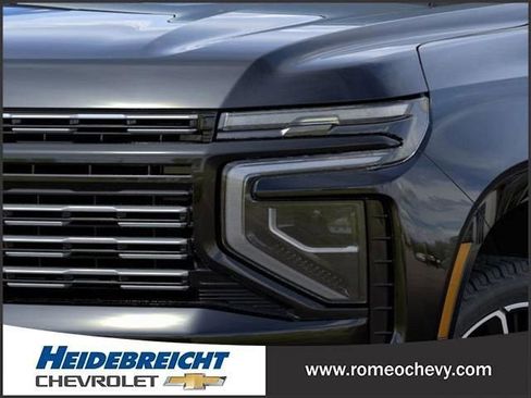 New 2025 Chevrolet Suburban High Country image 11