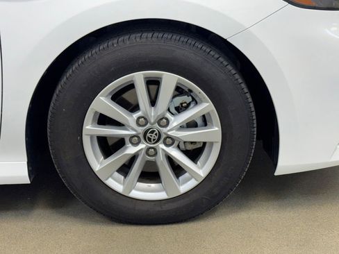 Used 2025 Toyota Camry LE FWD image 4