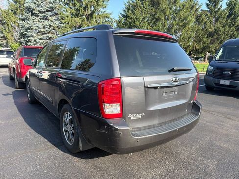 Used 2014 Kia Sedona EX FWD image 2