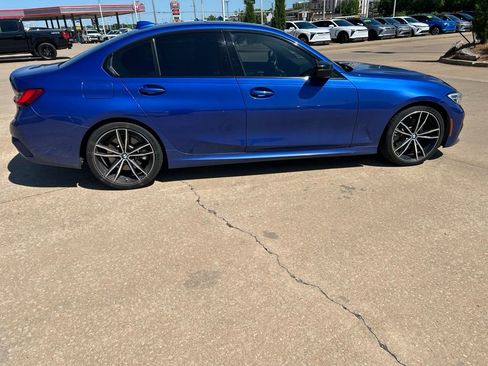 Used 2019 BMW 330i Sedan w/ M Sport Package RWD image 7