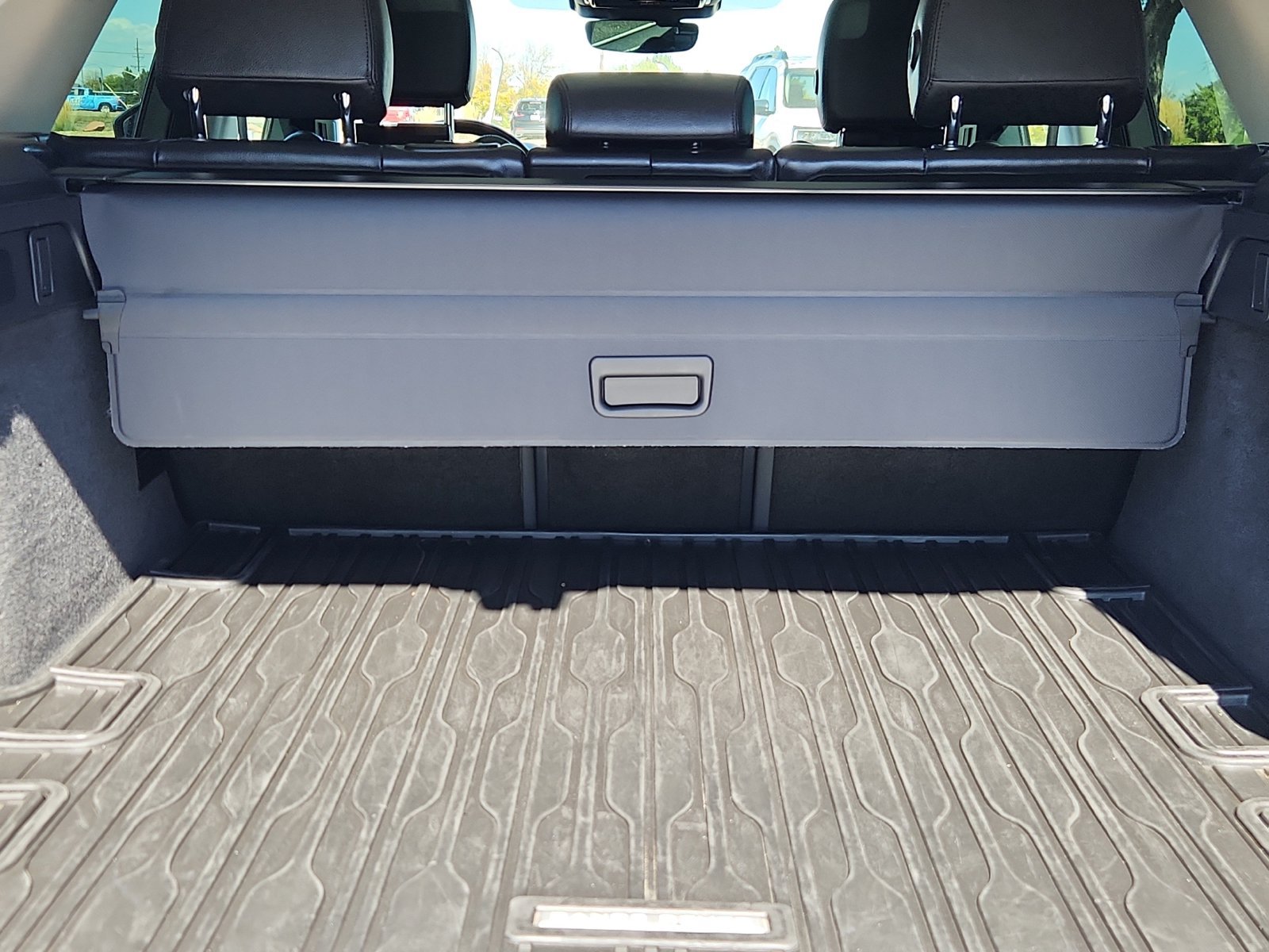Used 2024 Land Rover Range Rover Velar S AWD/4WD image 13