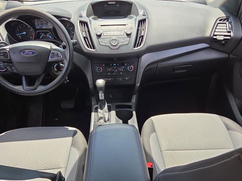 Used 2017 Ford Escape SE FWD image 11