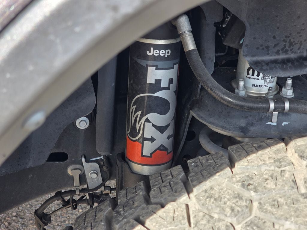 Used 2021 Jeep Gladiator Mojave AWD/4WD image 32
