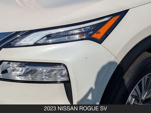 Certified 2023 Nissan Rogue SV FWD image 11