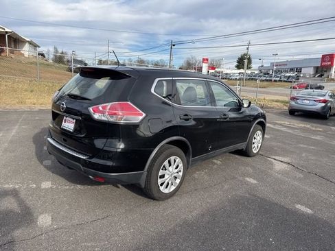 Used 2016 Nissan Rogue S FWD image 8