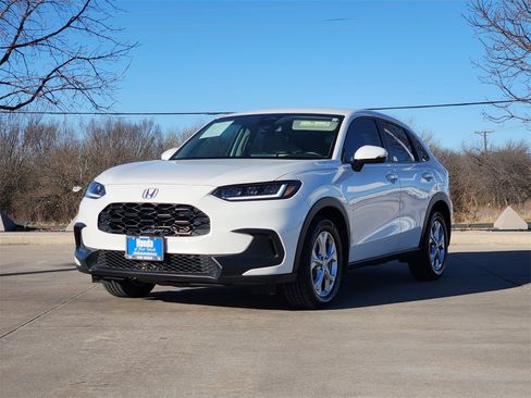 Certified 2024 Honda HR-V LX image 3