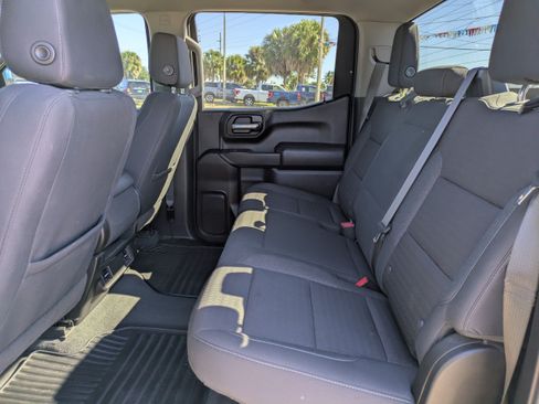 Used 2022 Chevrolet Silverado 1500 Custom RWD image 13