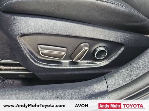 Used 2016 Toyota Prius Four image 12