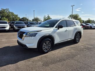 Used 2025 Nissan Pathfinder S FWD 360° Tour