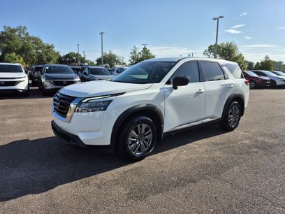 Used 2025 Nissan Pathfinder S