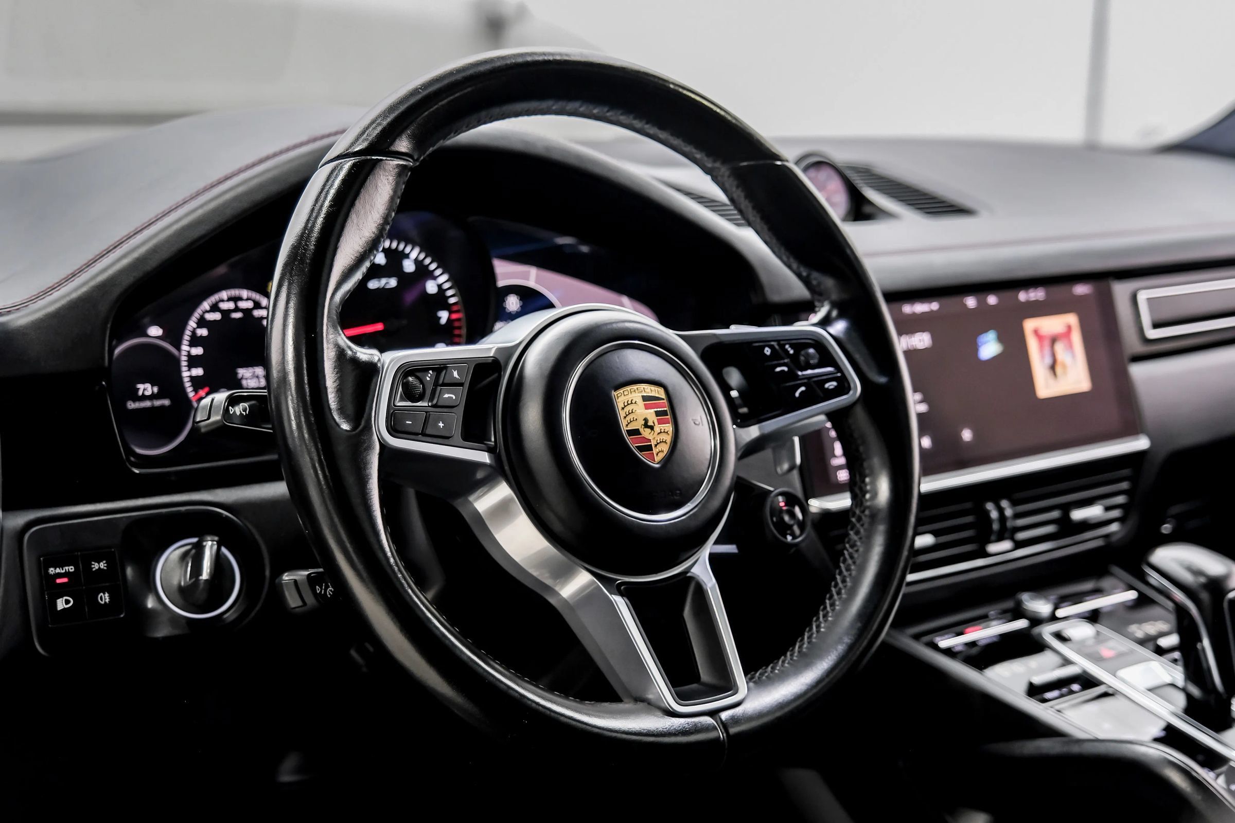 Used 2021 Porsche Cayenne GTS w/ Premium Package AWD/4WD image 18