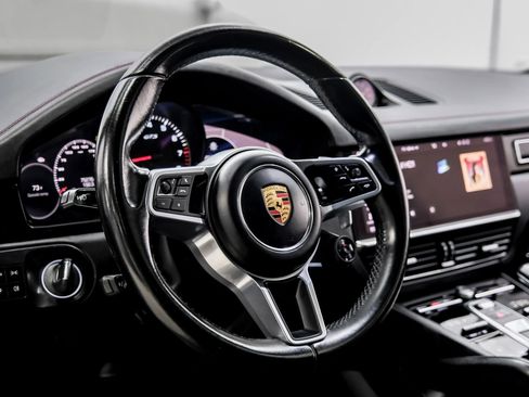 Used 2021 Porsche Cayenne GTS w/ Premium Package AWD/4WD image 18