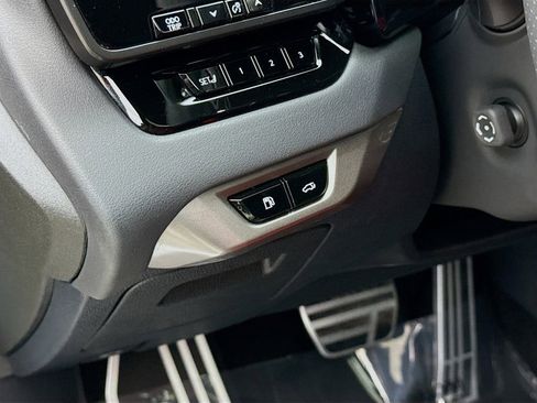 Used 2023 Lexus RX 500h F Sport w/ Cold Area Package image 10