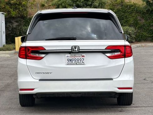 Certified 2024 Honda Odyssey EX-L image 5