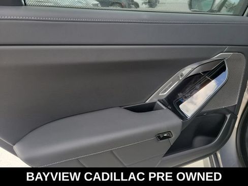 Used 2023 BMW 740i RWD image 21