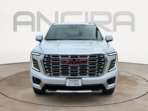 New 2026 GMC Yukon XL Denali w/ LPO, Floor Liner Package image 5
