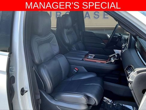 Used 2024 Lincoln Navigator L Reserve AWD/4WD image 32