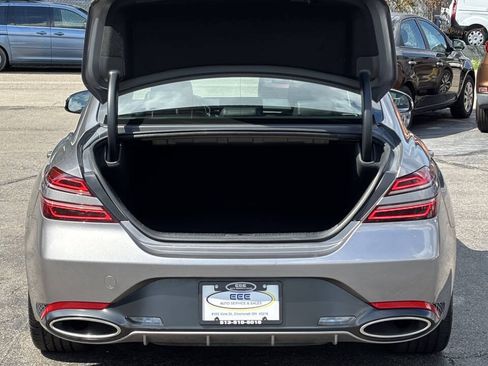 Used 2025 Genesis G70 2.5T RWD image 9