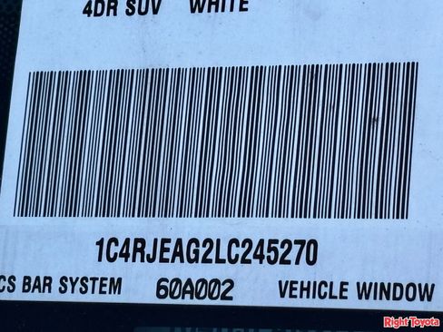 Used 2020 Jeep Grand Cherokee Altitude RWD image 32