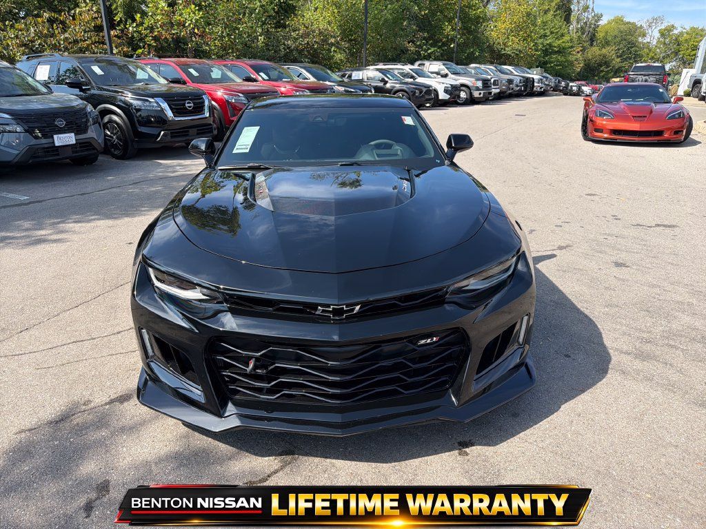 Used 2022 Chevrolet Camaro ZL1 RWD image 13