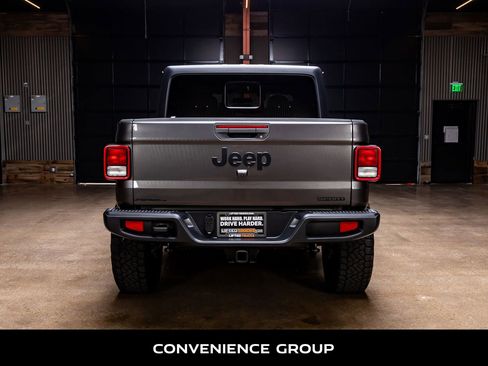 Used 2021 Jeep Gladiator Sport image 7